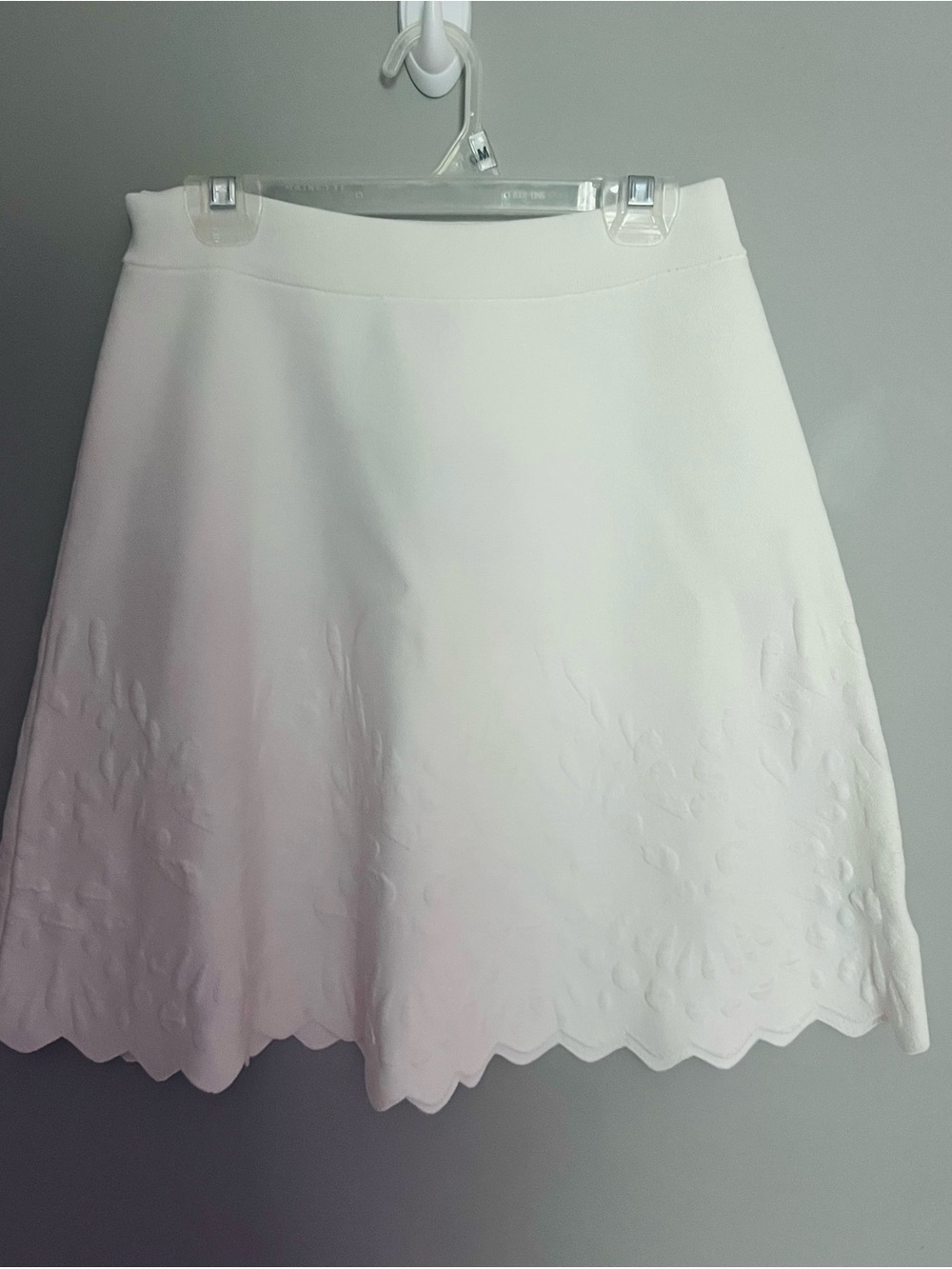 bebe Off White Scallop-Hem A-Line Mini Skirt